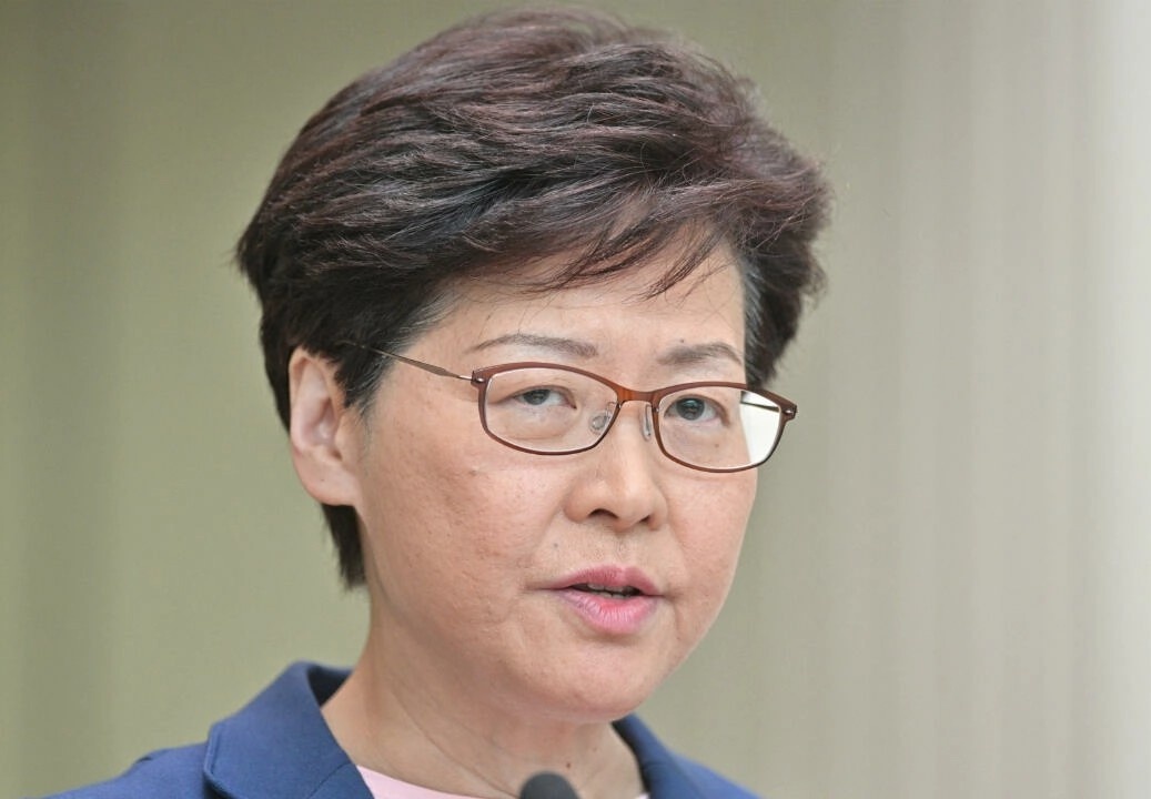 Nha lanh dao Hong Kong Carrie Lam nhap vien hinh anh