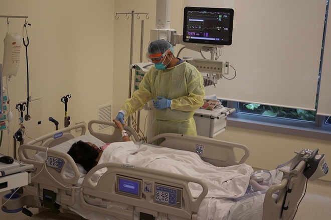 So ca nhiem tang bat thuong trong vai gio o Singapore hinh anh