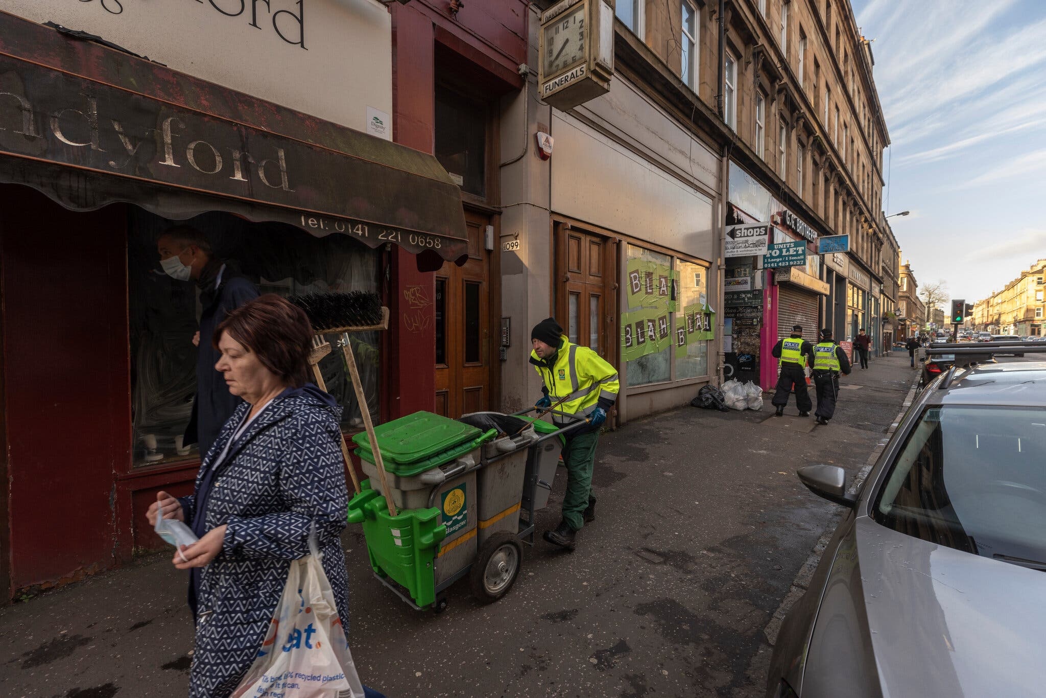 van de bien doi khi hau anh 2