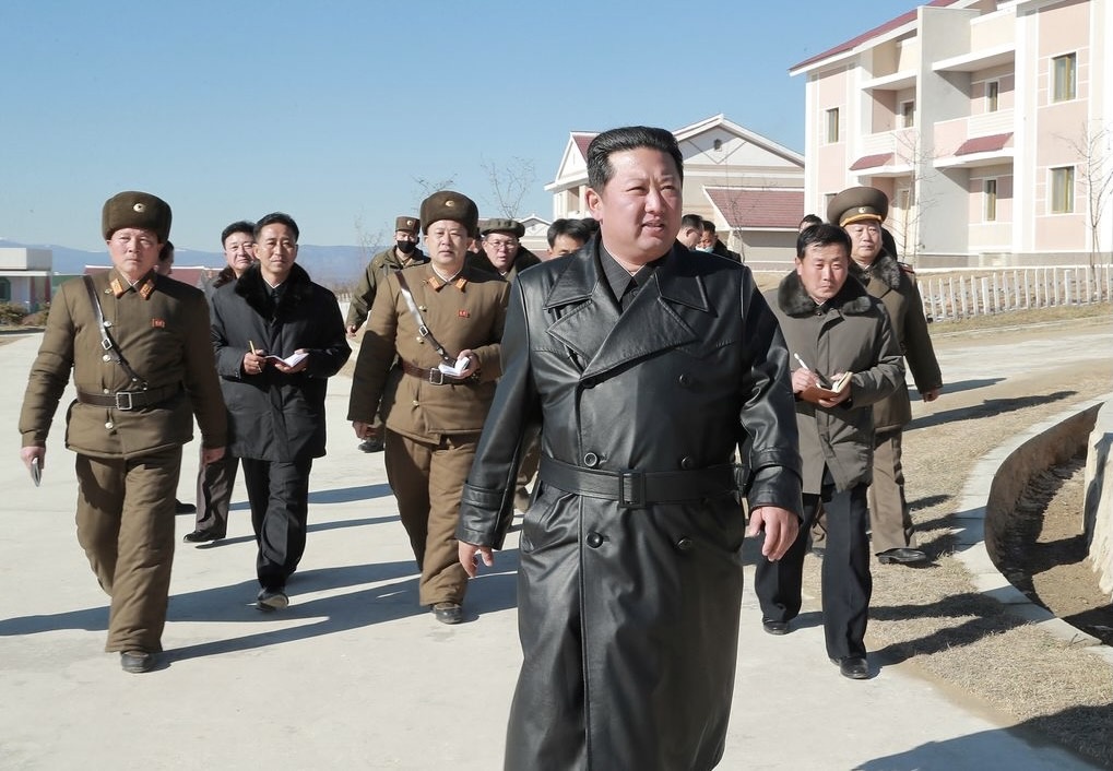 Ong Kim Jong Un: Trieu Tien se co 'cuoc dau tranh lon' vao nam 2022 hinh anh