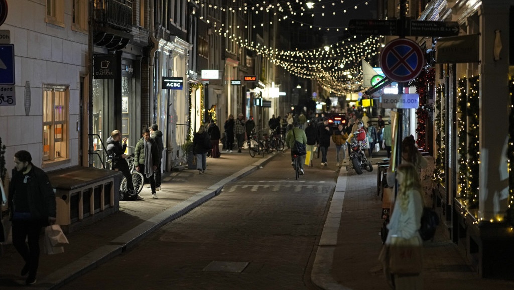 ha lan phong toa vi omicron anh 1