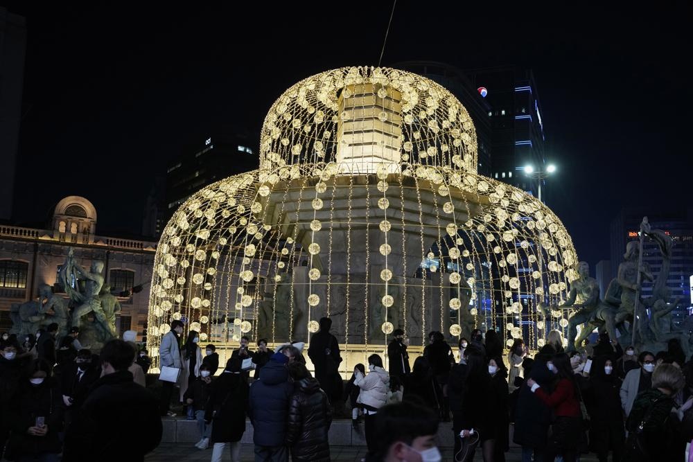 Dem Giang sinh tren khap the gioi giua dich Covid-19 anh 21