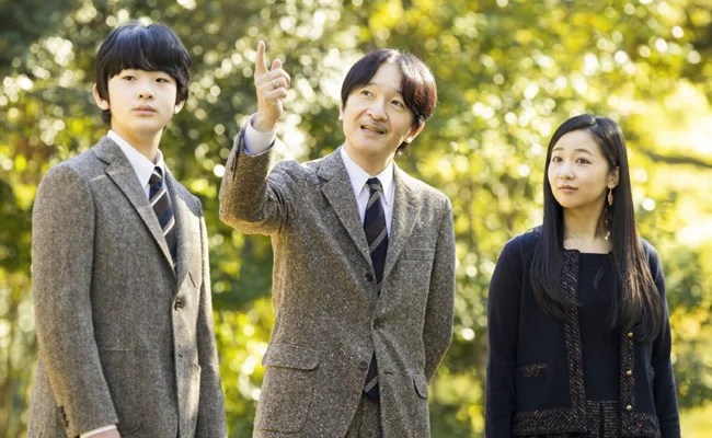 Hoang gia Nhat Ban tien thoai luong nan hinh anh