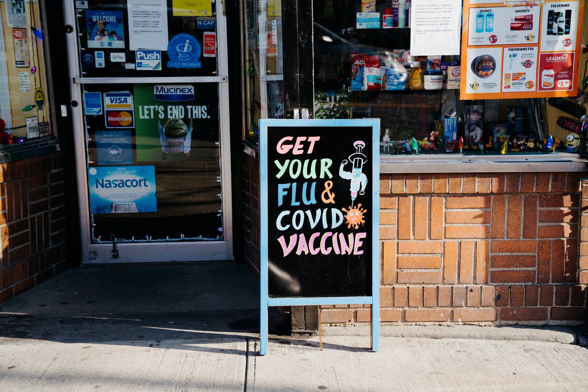 nhung nguoi phai tiem hon 3 lieu vaccine anh 4