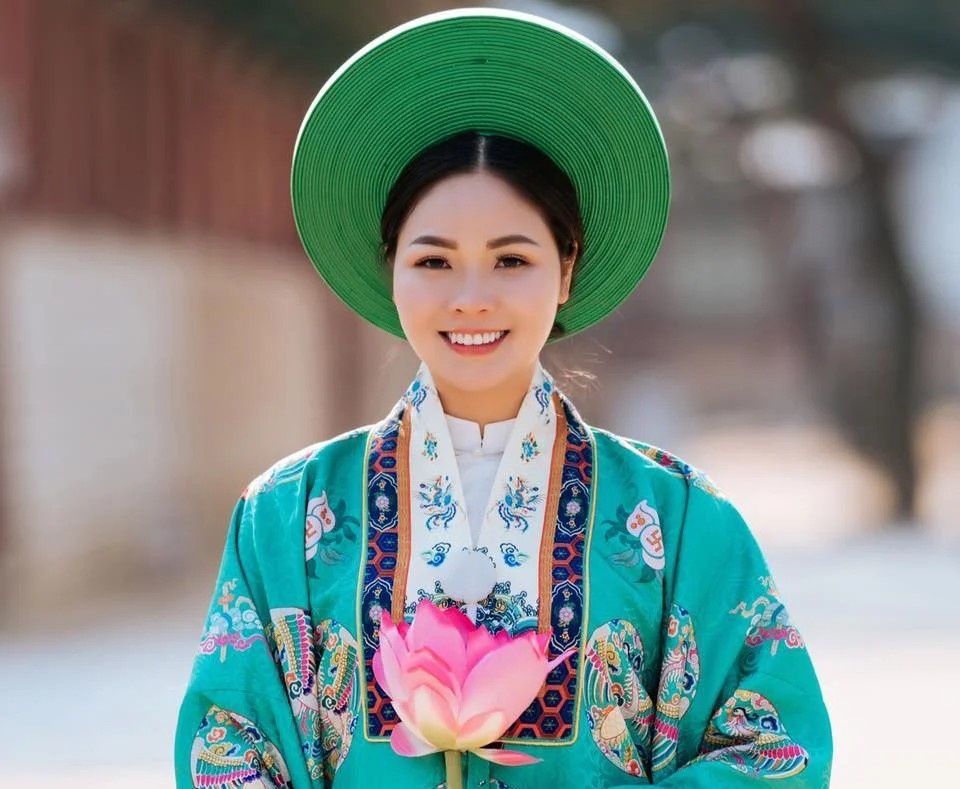 Co dau Viet me co phuc: 'Nguoi Han Quoc thich trang phuc cua toi' hinh anh