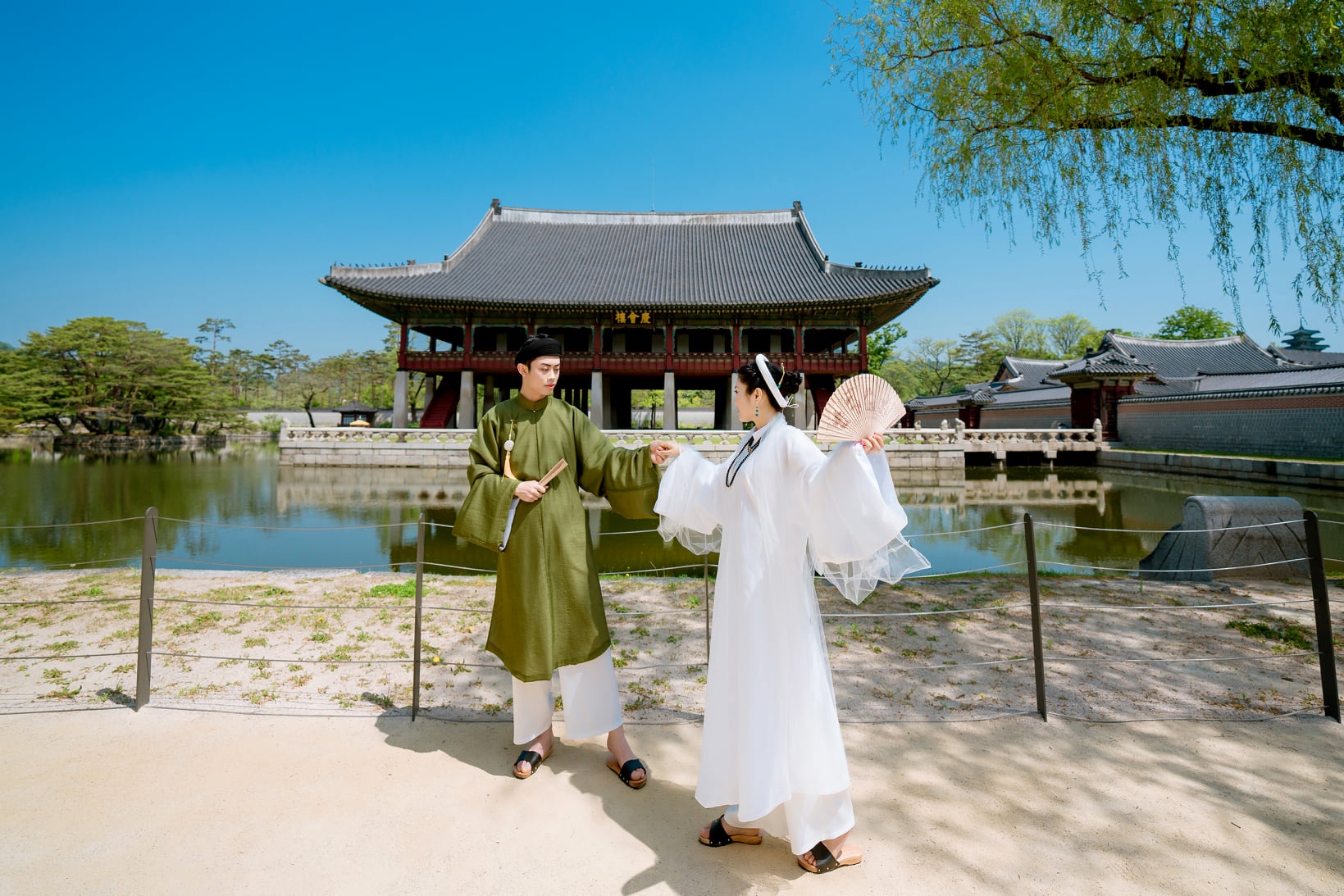 quảng bá việt cổ phục ra nước ngoài ảnh 4 quang ba viet co phuc ra nuoc ngoai anh 4