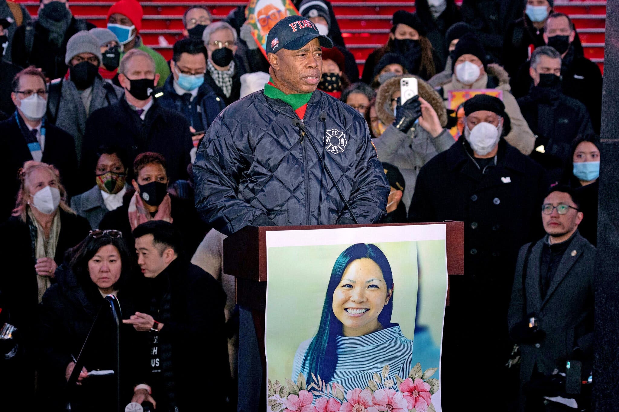 xo nga vao duong ray tau dien ngam anh 2