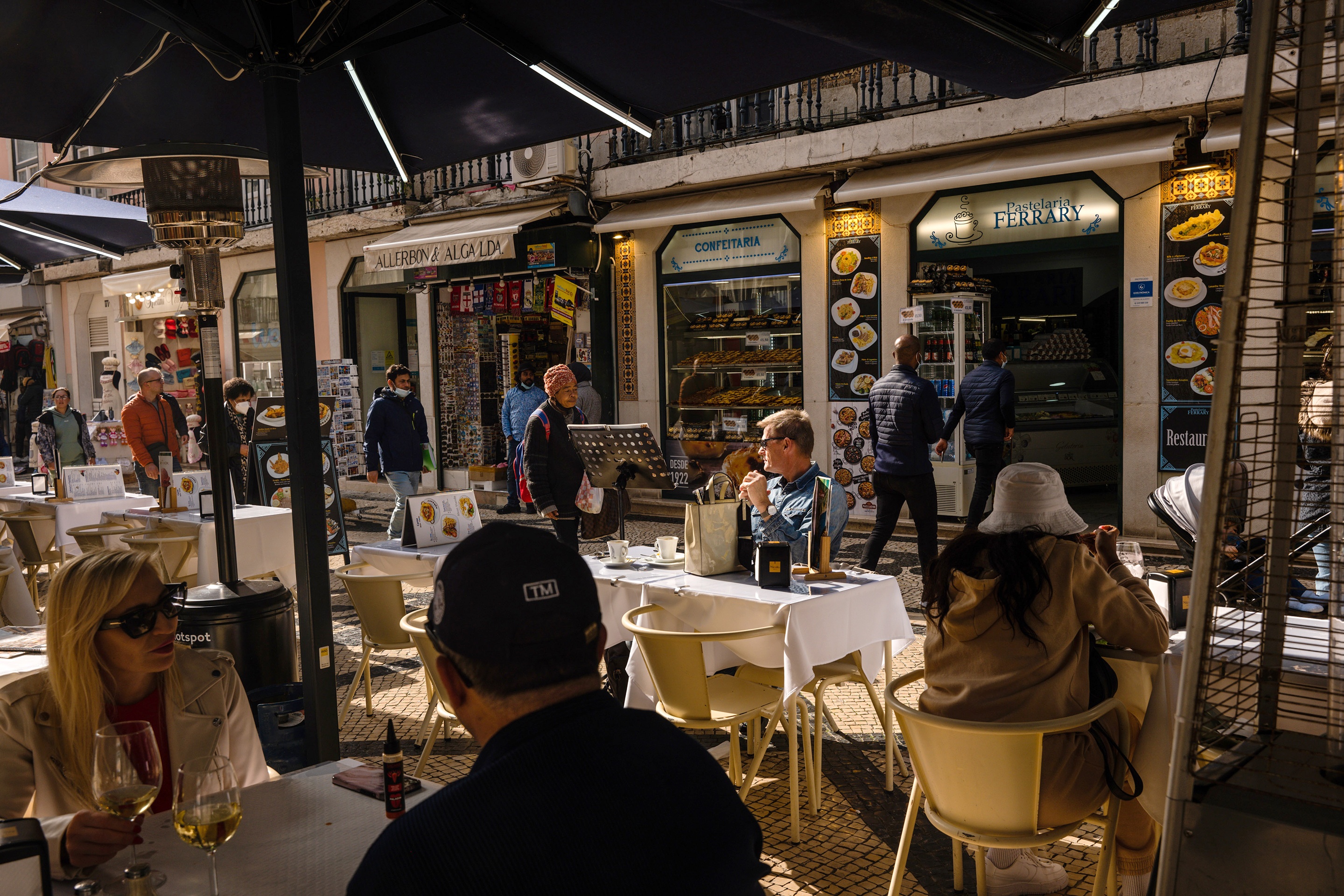 mo cua hau dai dich anh 1