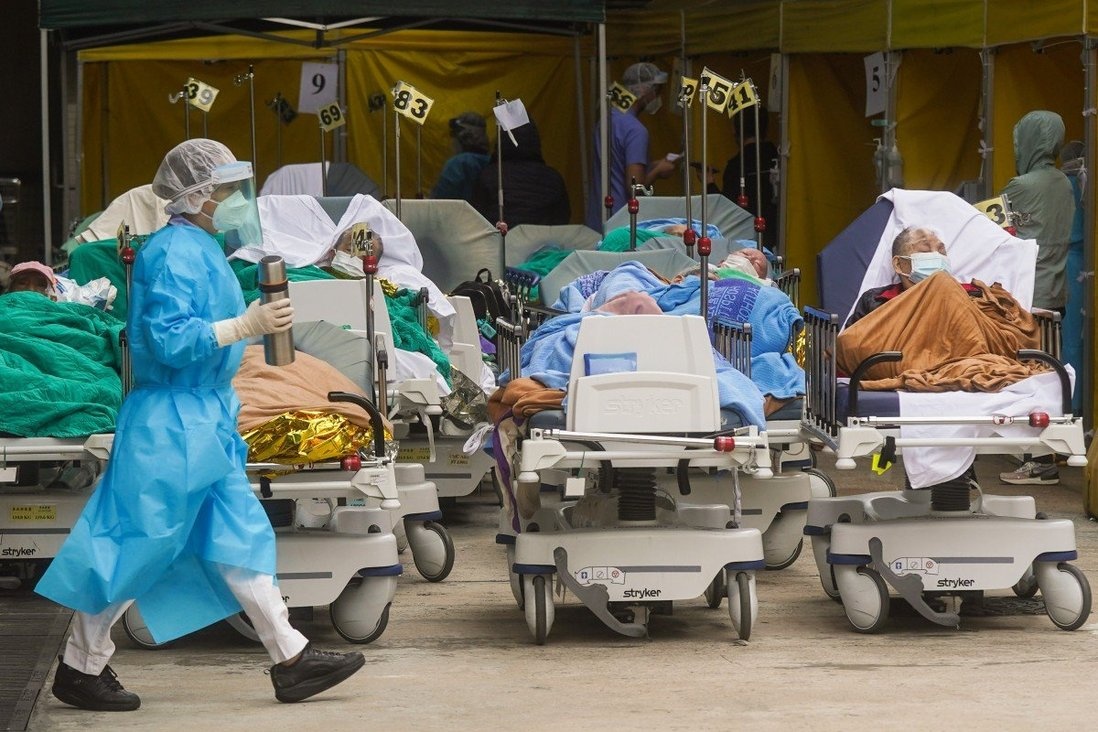 30.000 ca mac moi moi ngay, Hong Kong van theo duoi 'Zero Covid-19' hinh anh