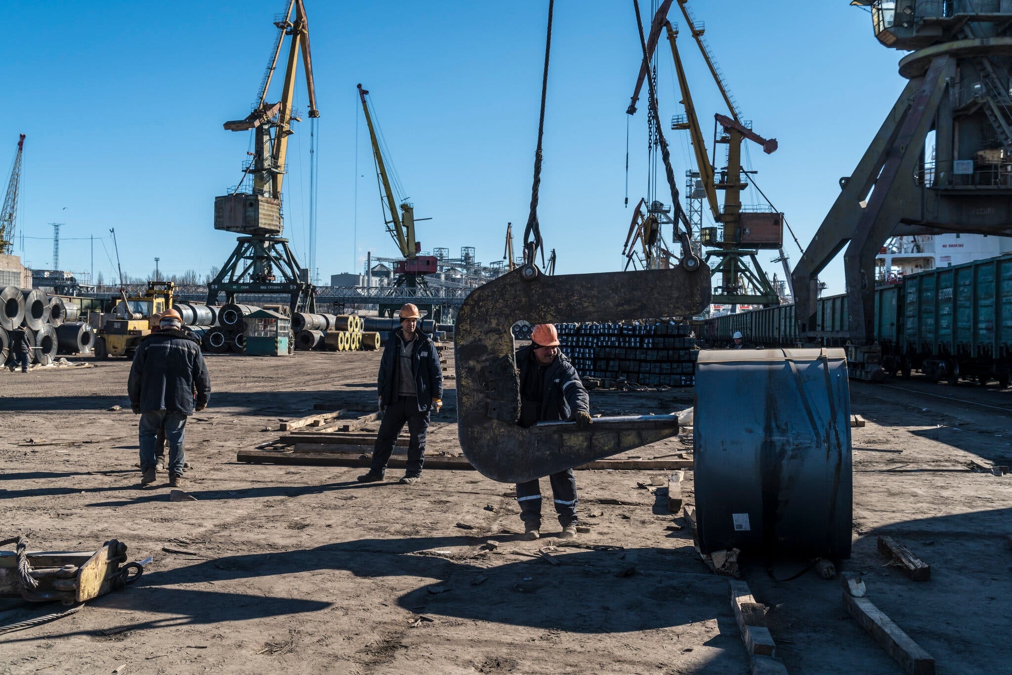 anh huong the gioi tu lenh trung phat vao nga anh 1