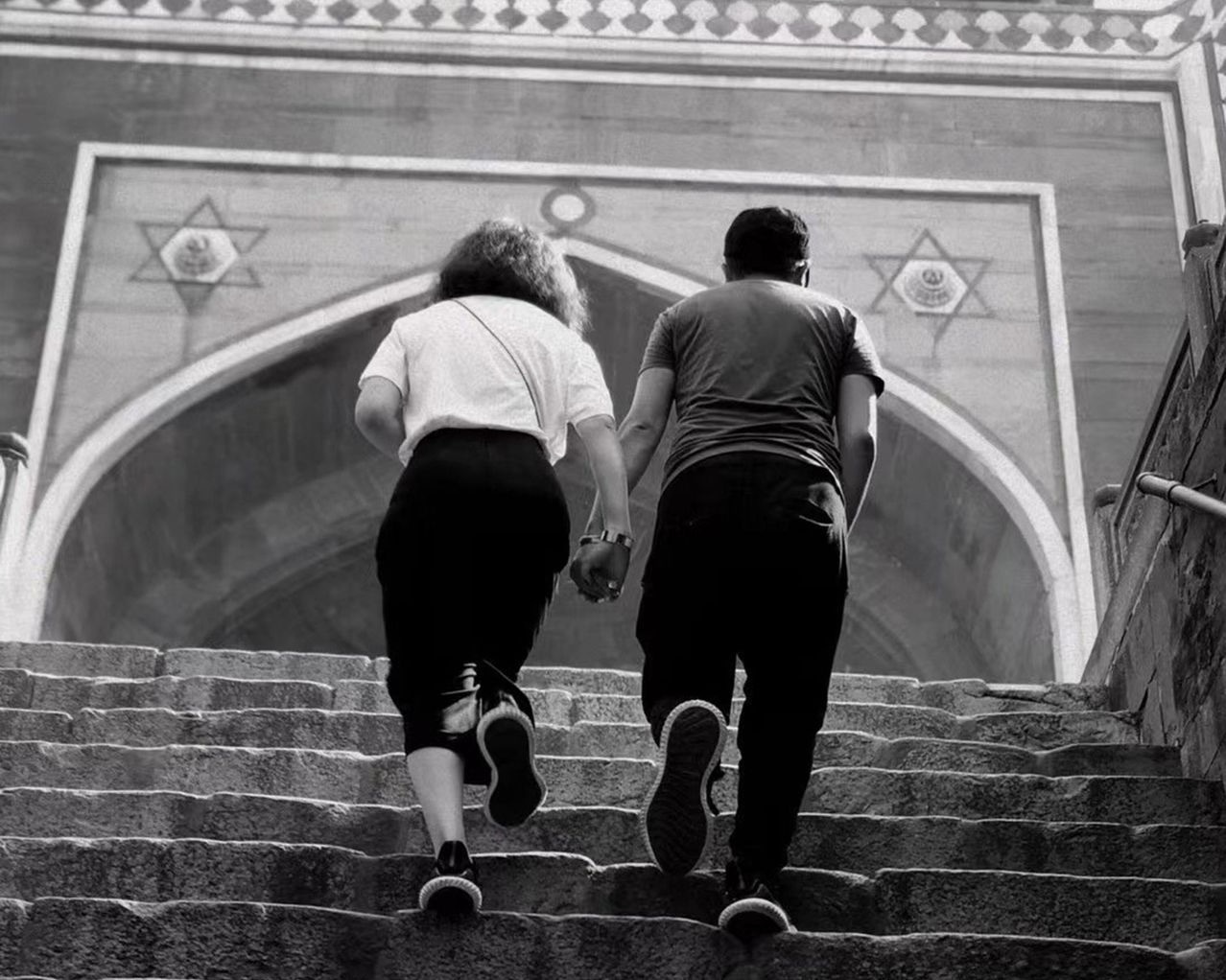 Cau chuyen phia sau cac nan nhan Trung Quoc tren may bay roi hinh anh