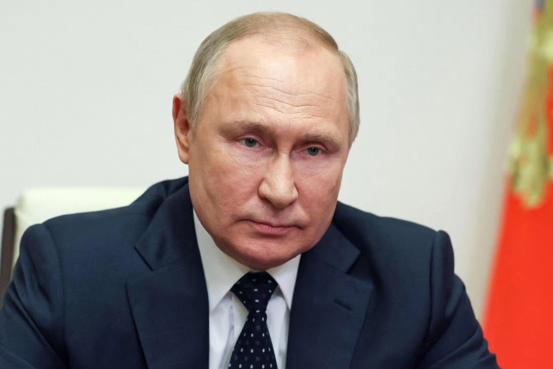 Ngoai truong Nga bac tin don ve suc khoe ong Putin hinh anh