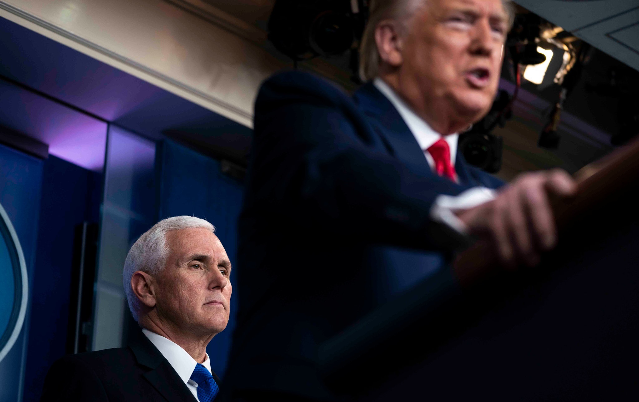 Loi cu tuyet cua ong Mike Pence hinh anh