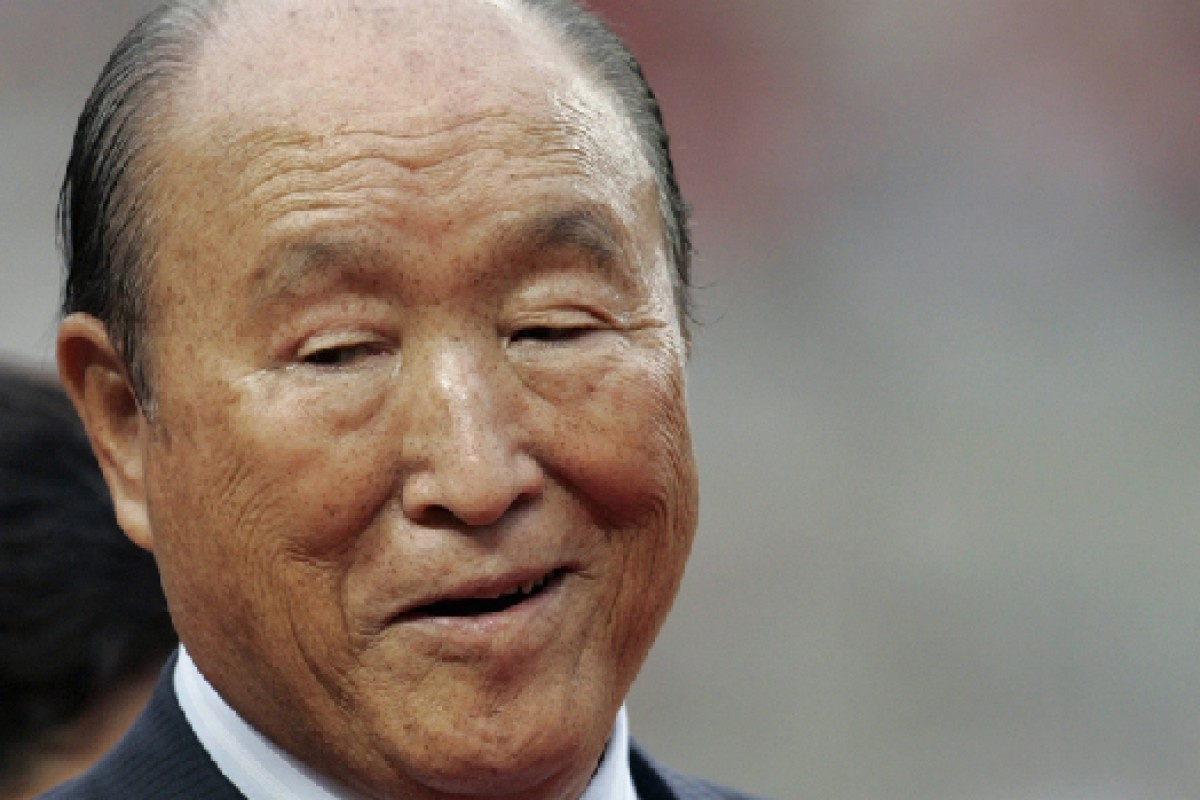 Ong Abe bi am sat anh 2