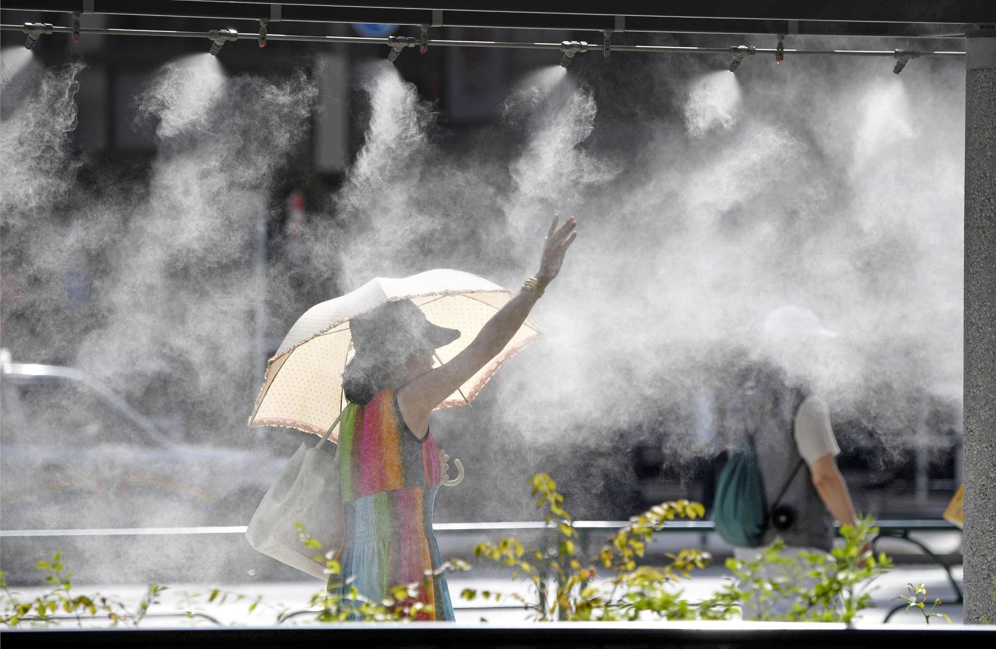 Thoi tiet khac nghiet, Nhat bo sung thuat ngu 'ngay nang tham khoc' hinh anh