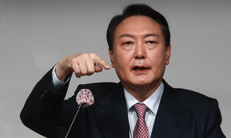 Tong thong Han Quoc lien tiep vuong su co hinh anh