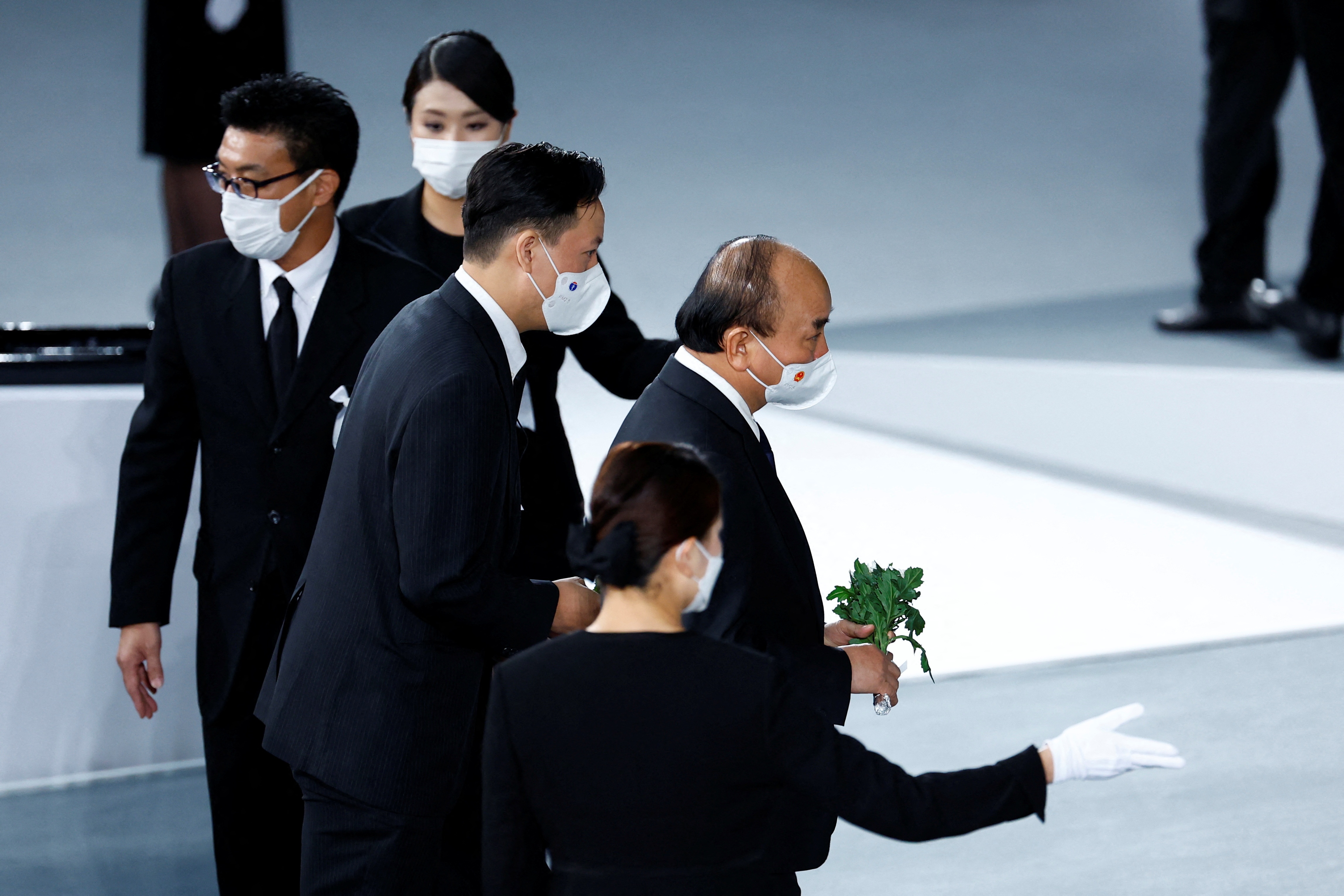 le tang ong abe anh 2