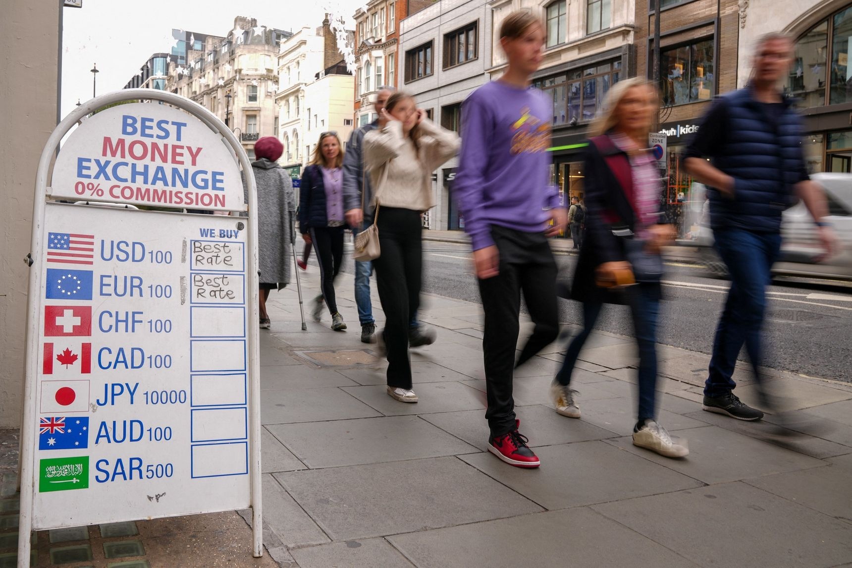 chinh sach thu tuong anh anh 2