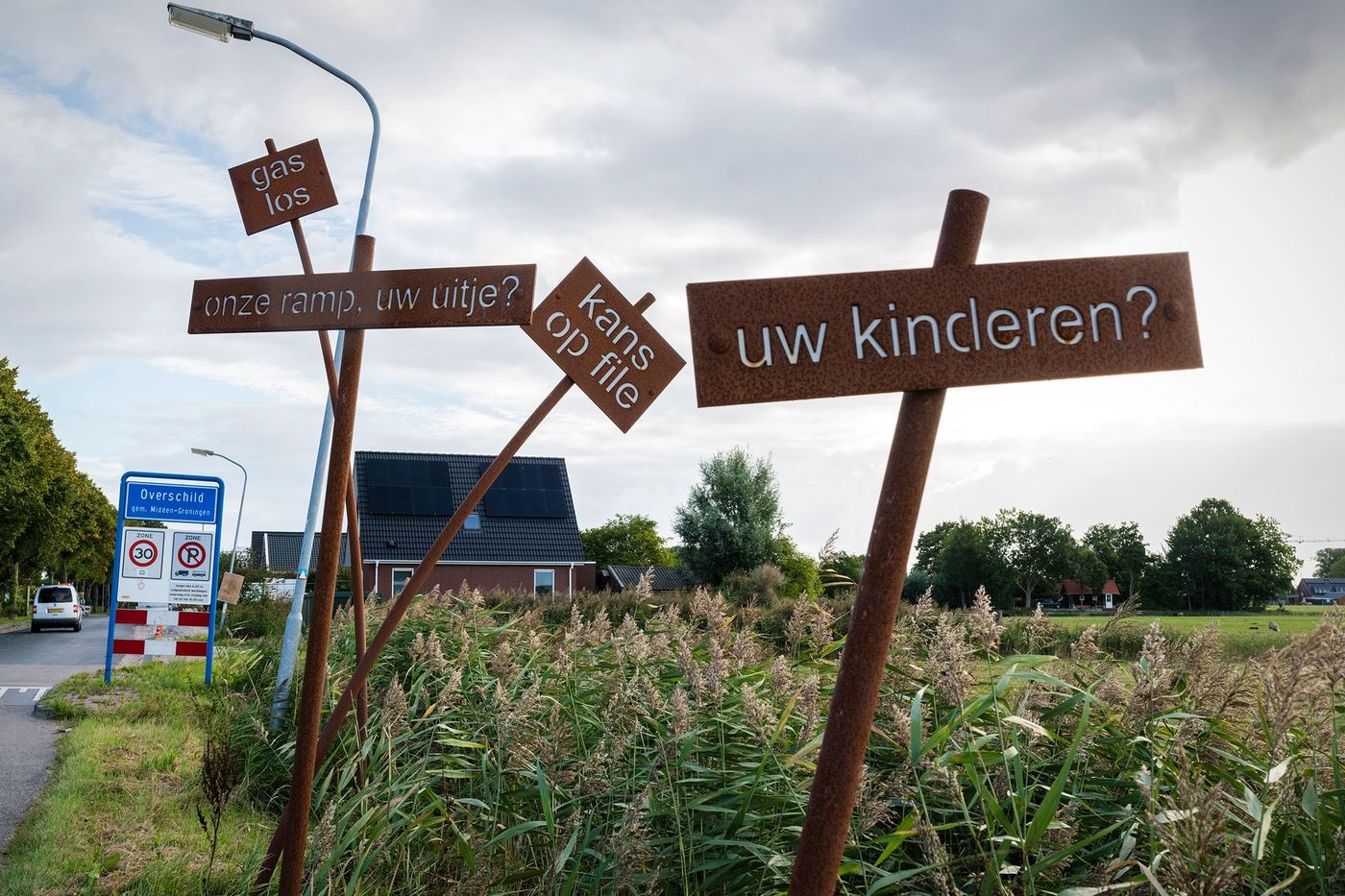 khung hoang nang luong anh 3