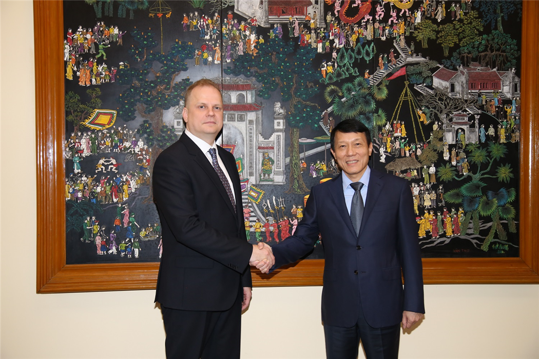 Viet Nam - Lien bang Nga tang cuong hop tac trong linh vuc an ninh hinh anh