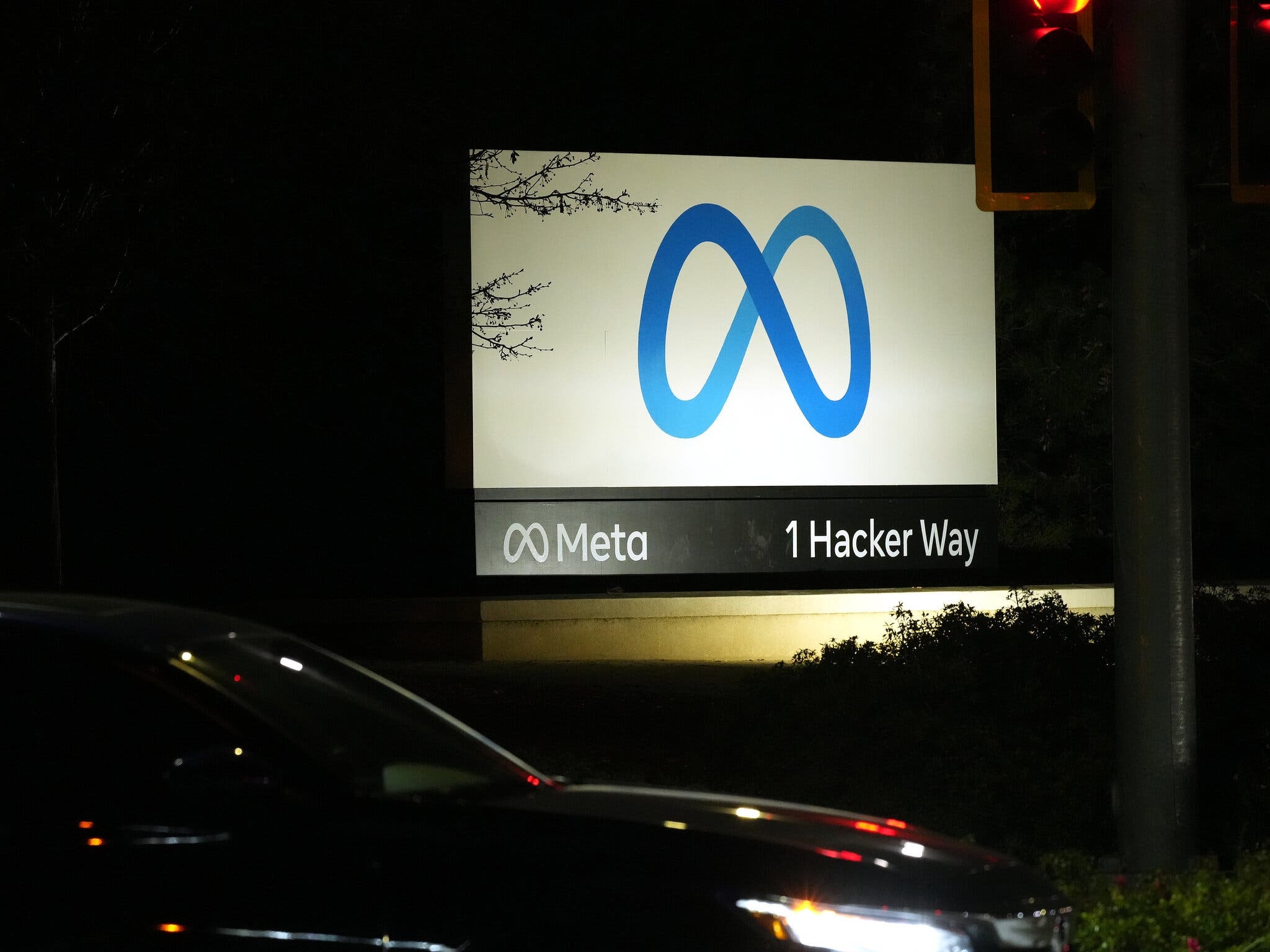 WSJ: Meta sap sa thai nhan su quy mo lon hinh anh