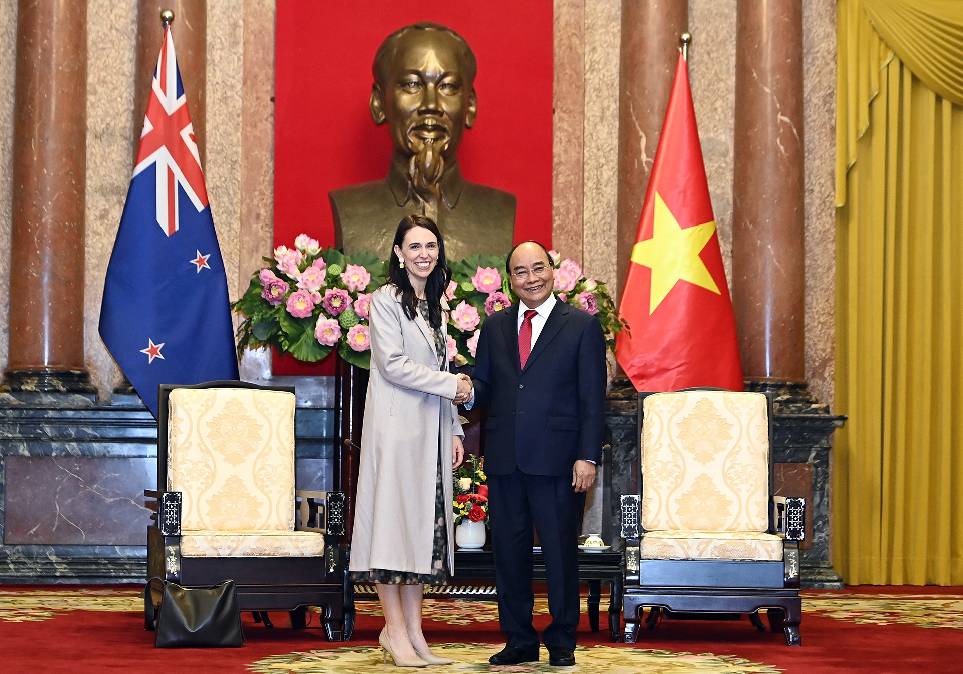 Chu tich nuoc Nguyen Xuan Phuc tiep thu tuong New Zealand hinh anh