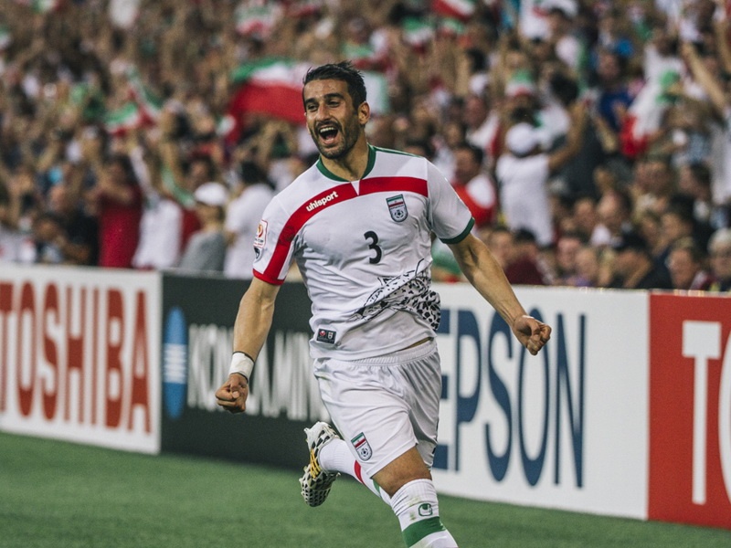 Doi truong tuyen Iran bat ngo mo loi tu Qatar hinh anh