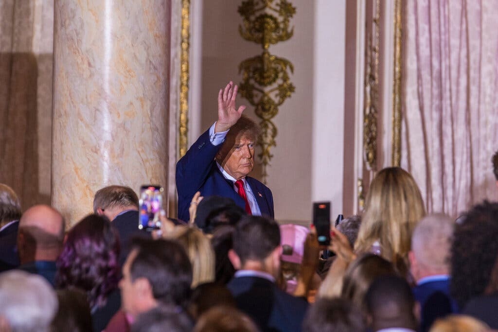 tranh cu tong thong 2024 anh 2