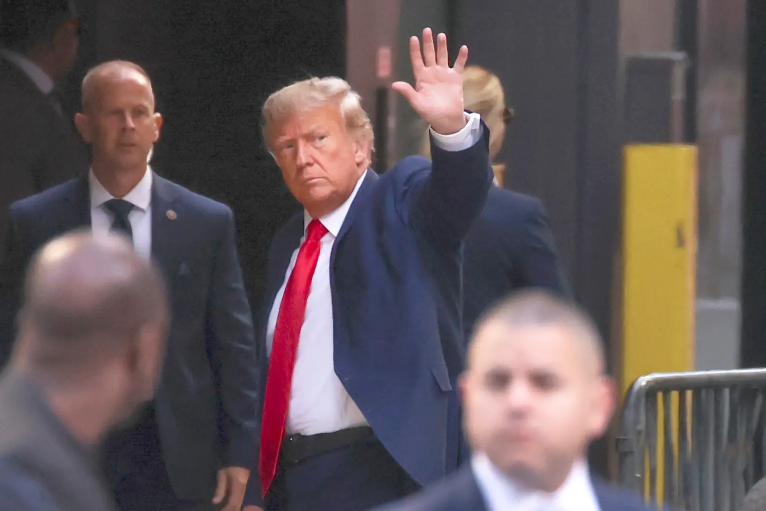 Ong Trump toi New York hinh anh