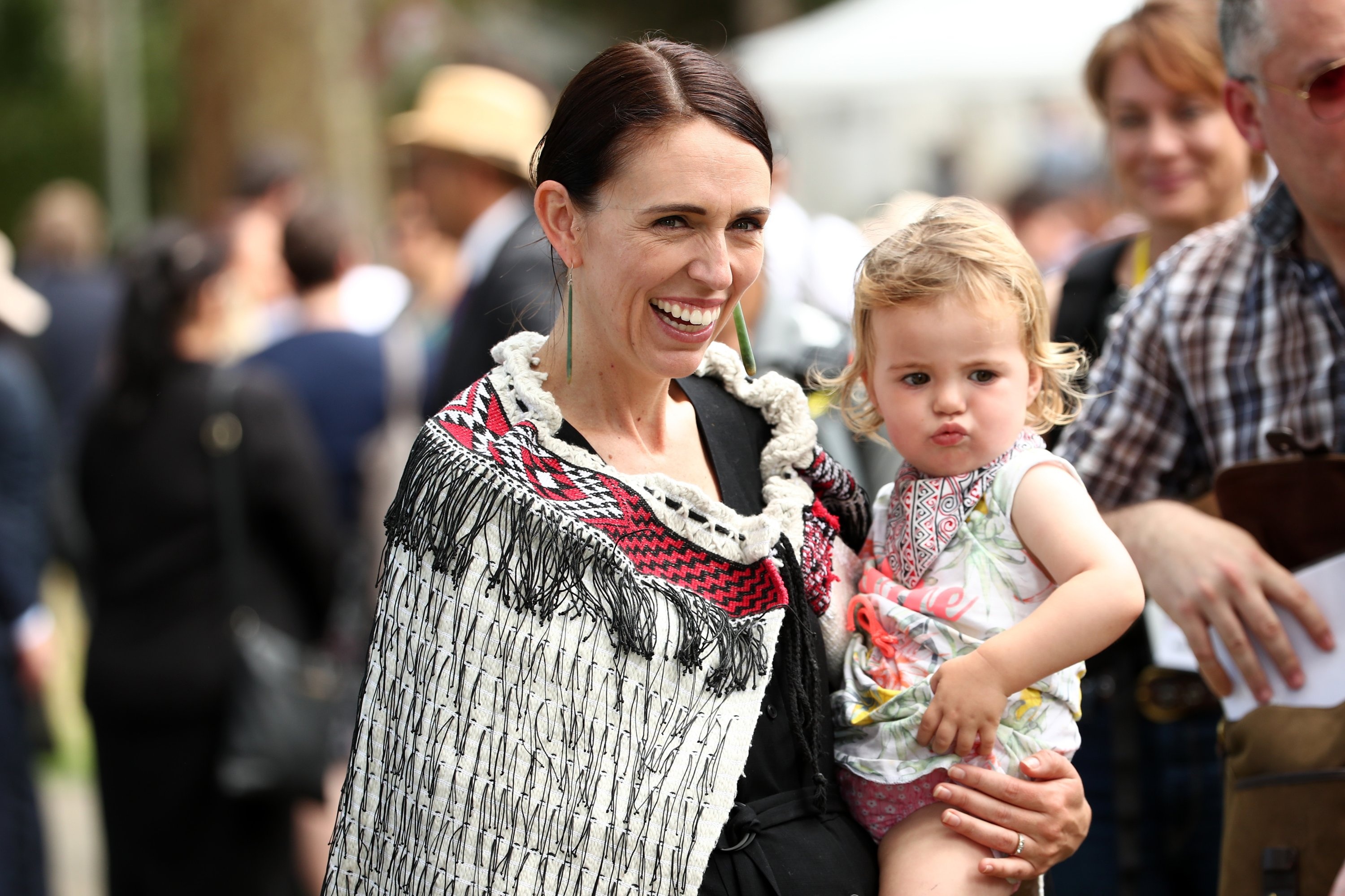 ba Jacinda Ardern tu chuc anh 1