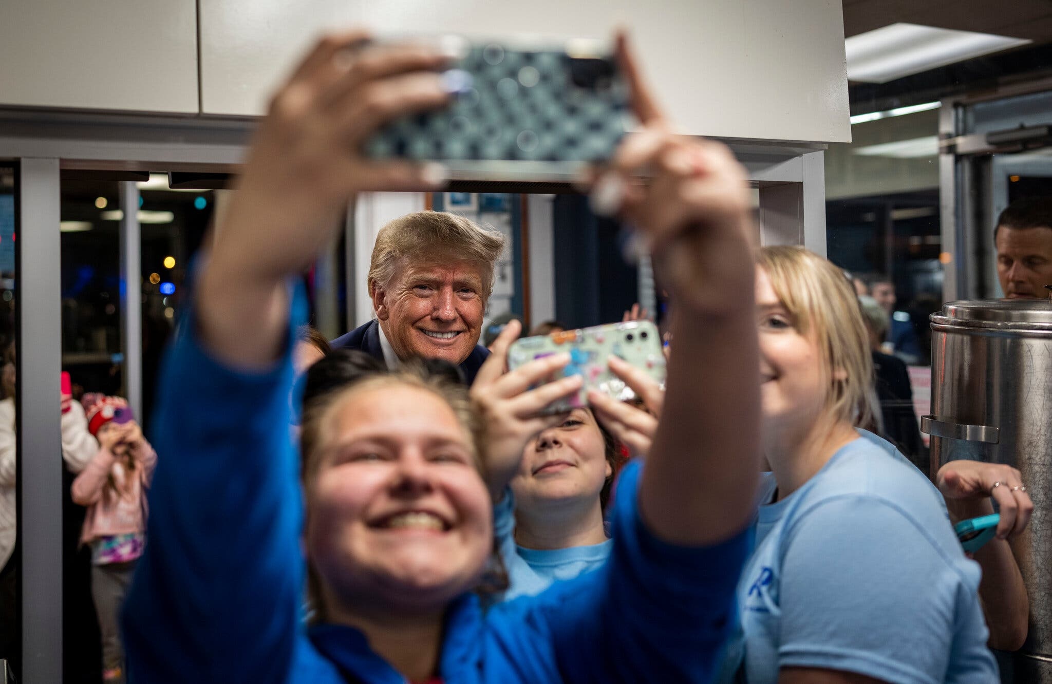 ong trump tai tranh cu anh 3