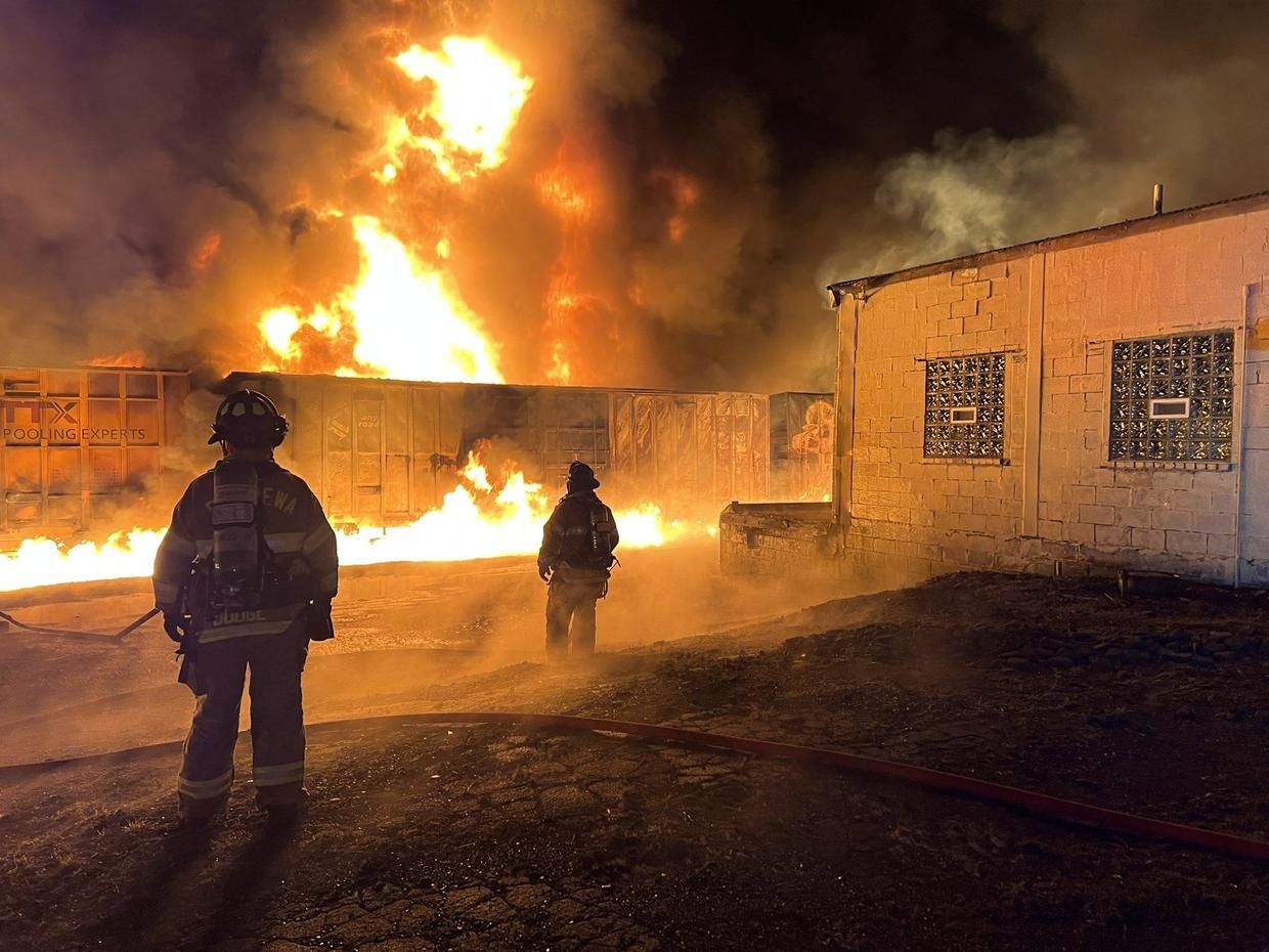 Tau trat banh gay chay lon o My hinh anh