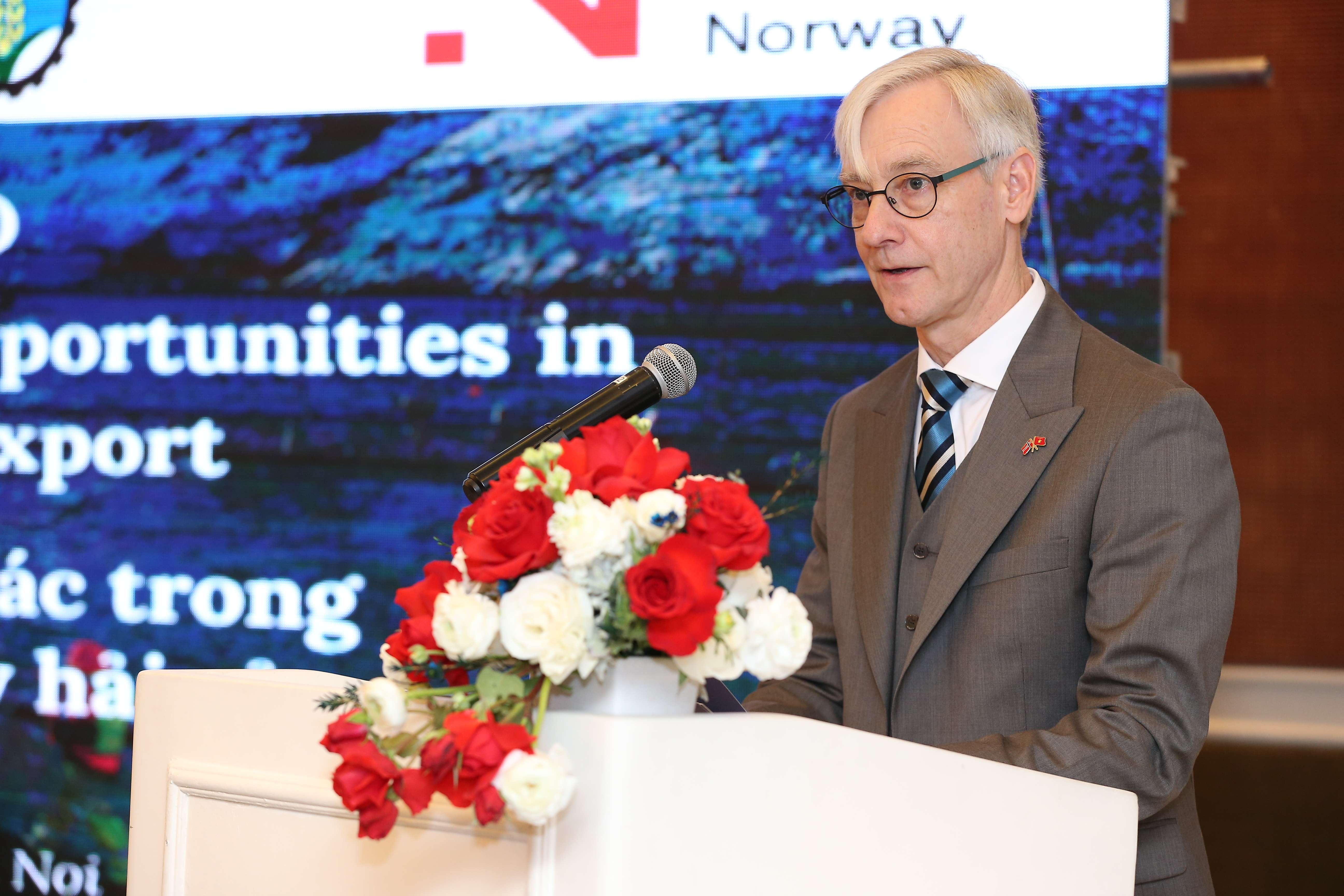 thuy san ben vung anh 1