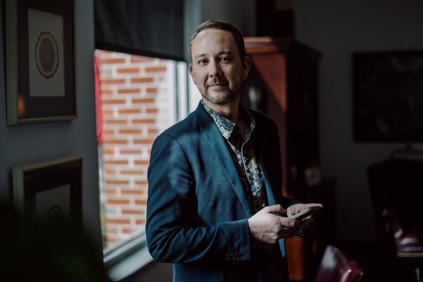 my ra lenh cam tiktok anh 2