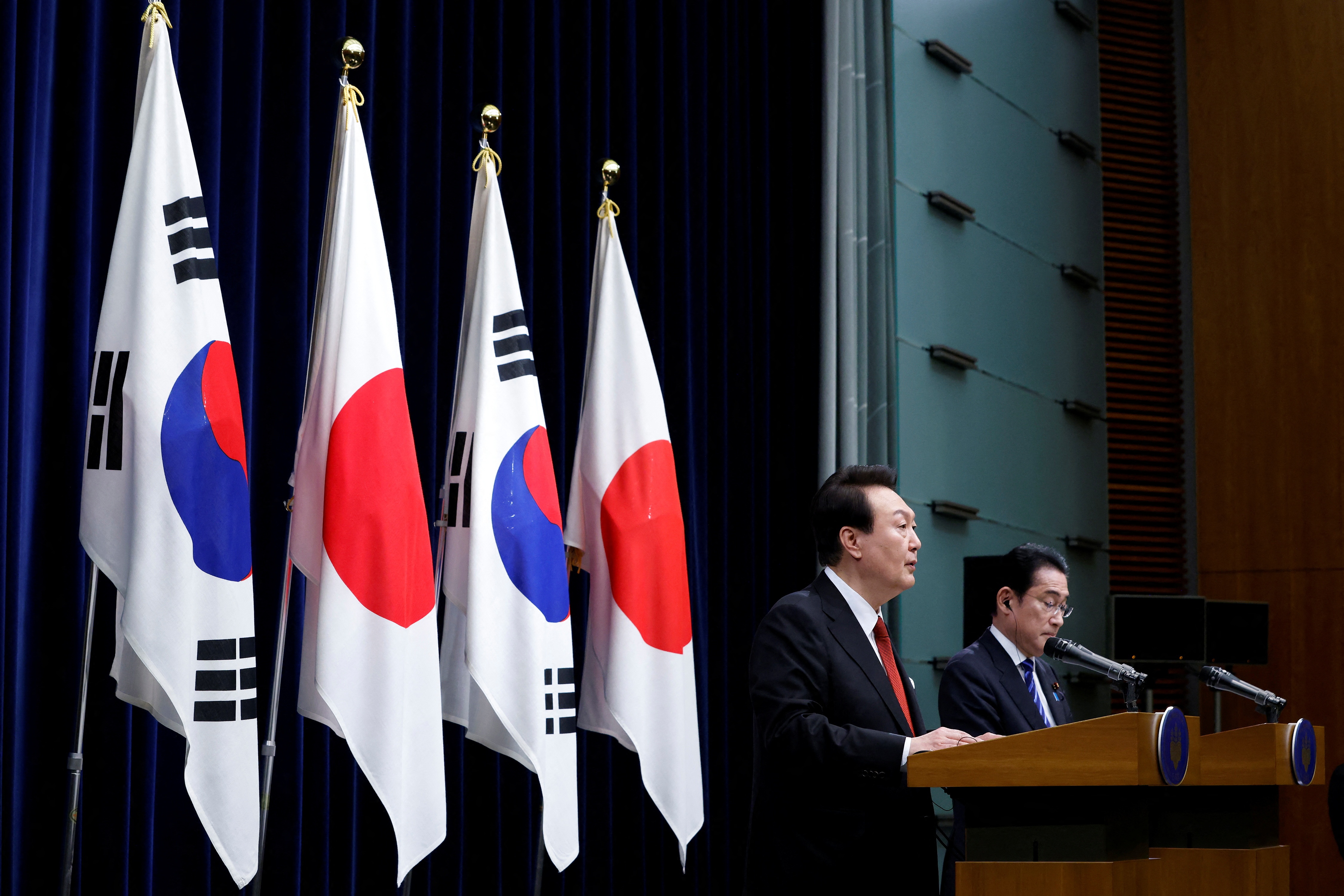 quan he han nhat anh 1