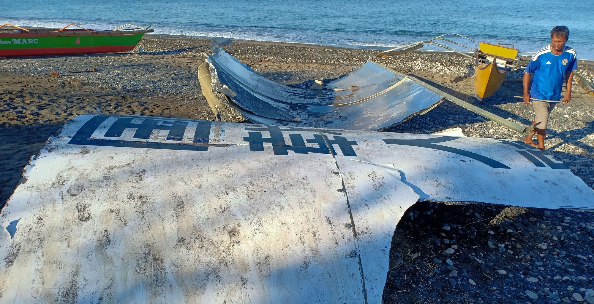 Dan lang chai Philippines xon xao vi manh vo ten lua Trung Quoc hinh anh