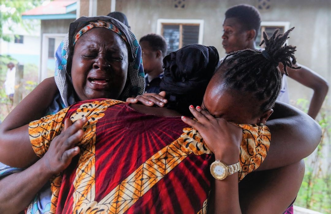 Nan nhan cua giao phai nhin doi Kenya co da day trong rong hinh anh