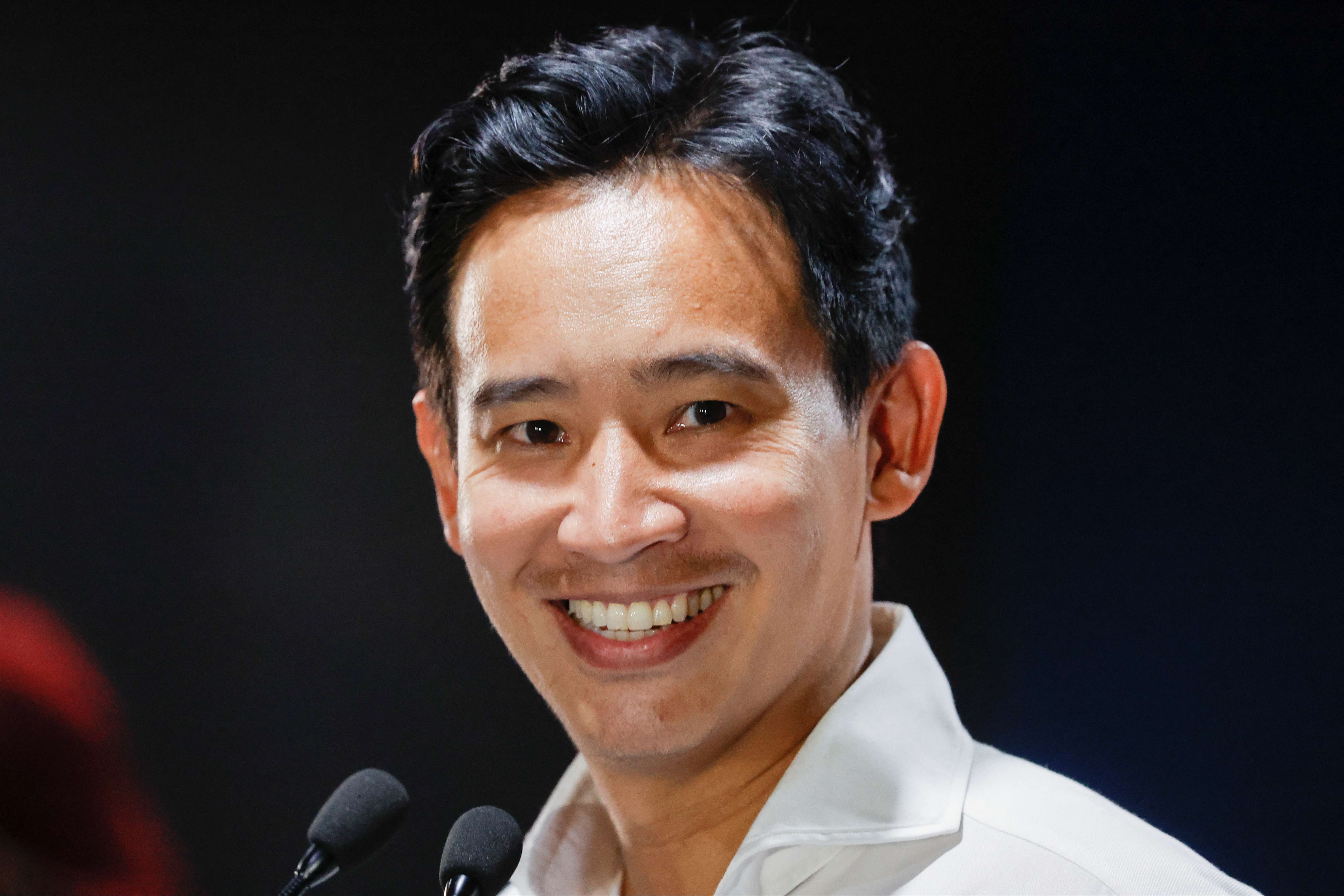 Dang Move Forward noi long dieu kien lap lien minh hinh anh