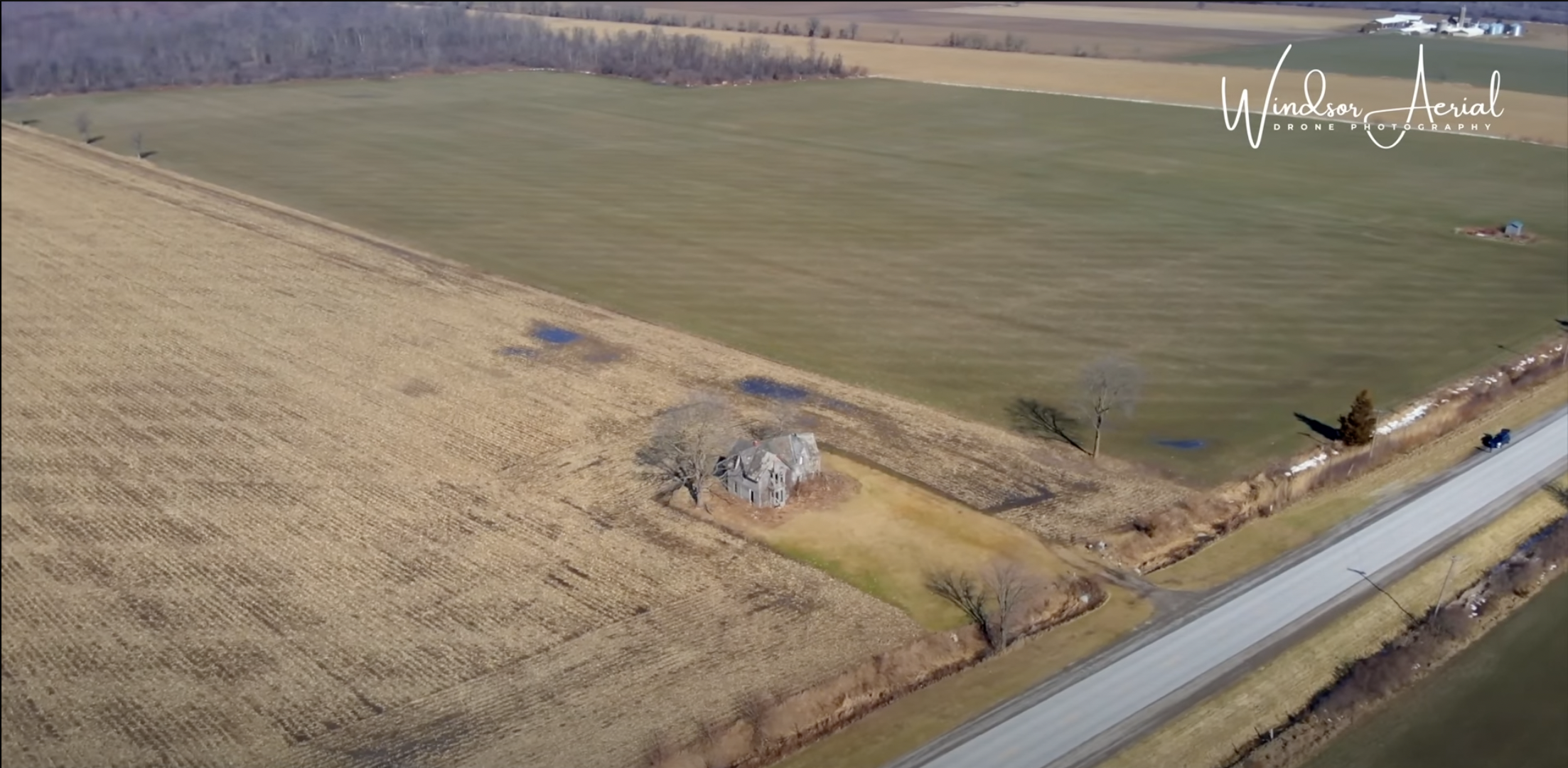 nha co o canada anh 4