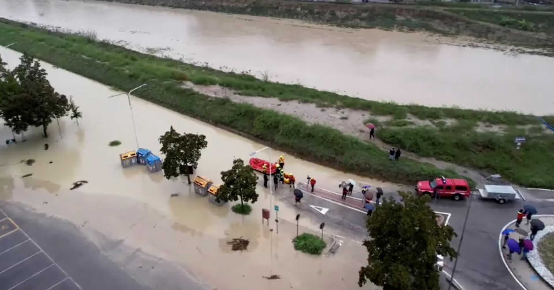 Ly do Italy gap tran lu tham khoc nhat trong 100 nam hinh anh