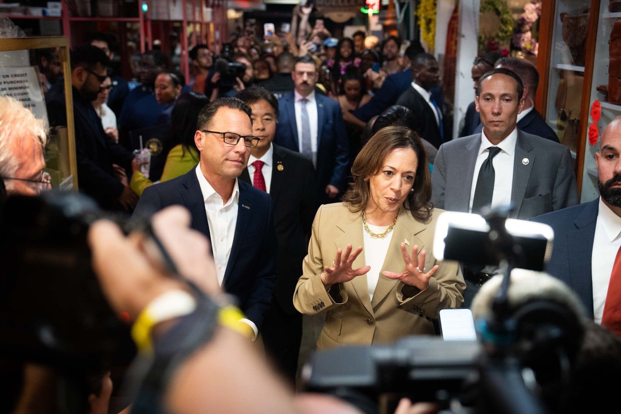 kamala harris anh 3