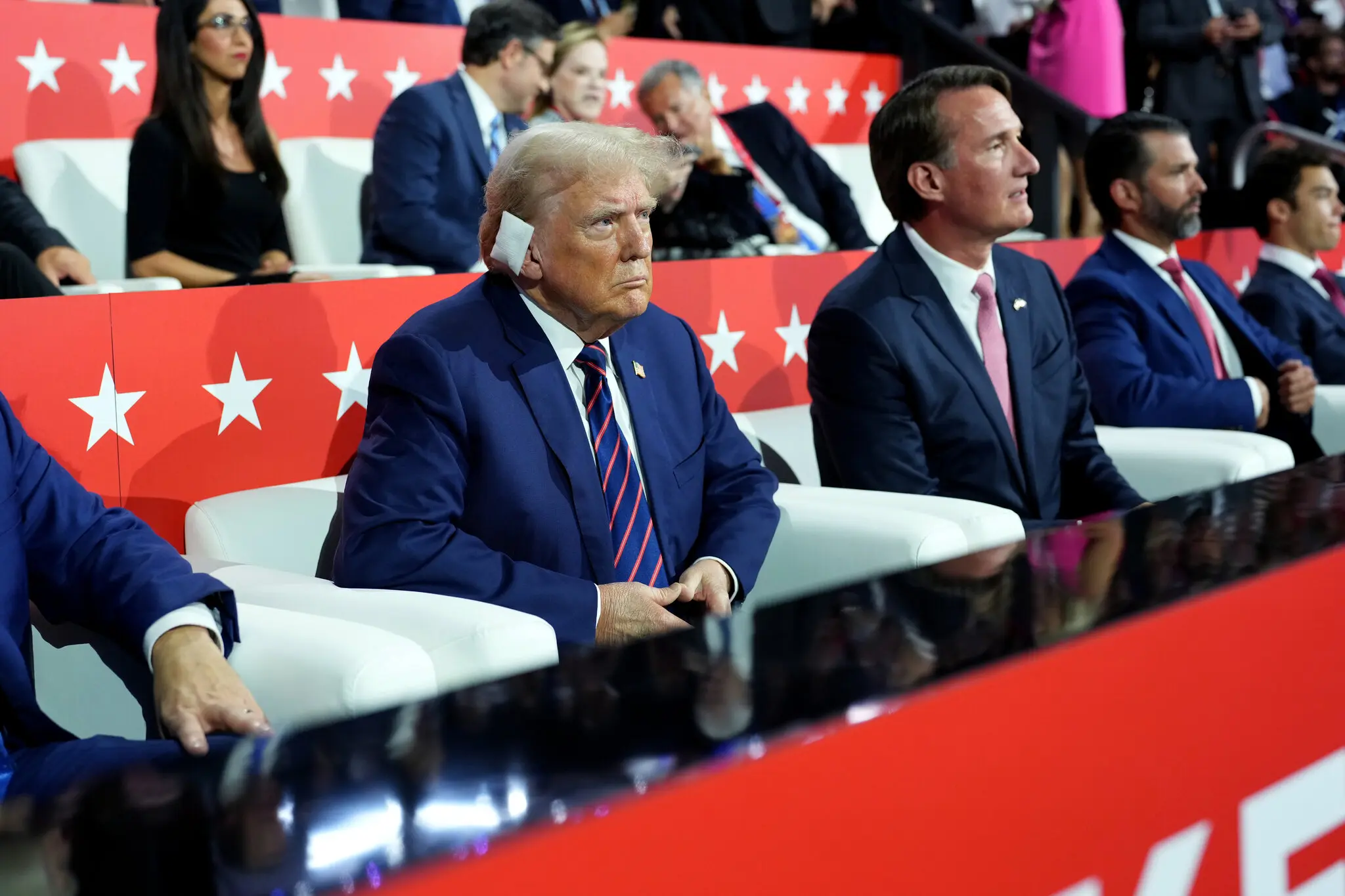 Dieu ong Trump kho ngo toi hinh anh