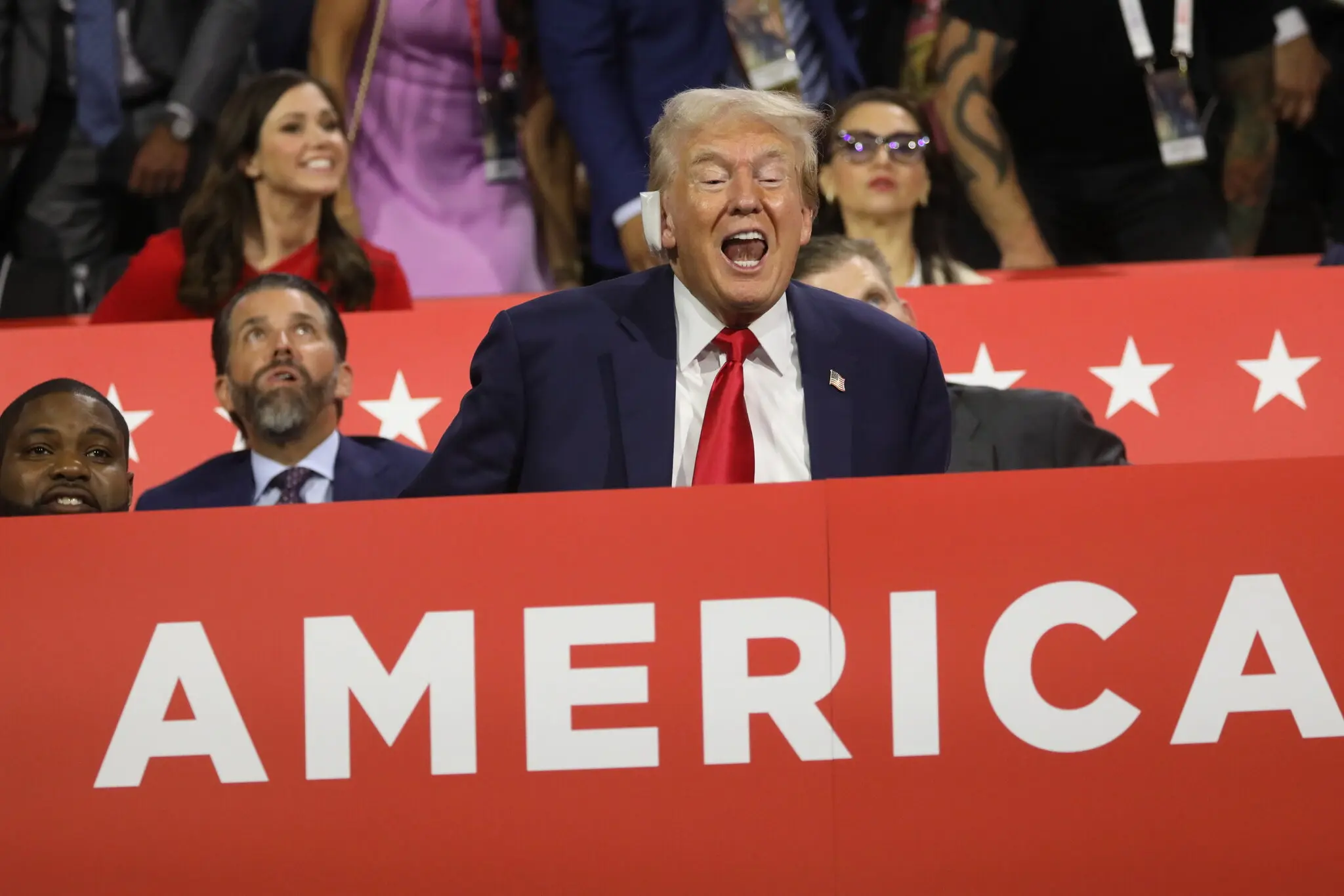 Van cuoc moi cua ong Trump hinh anh