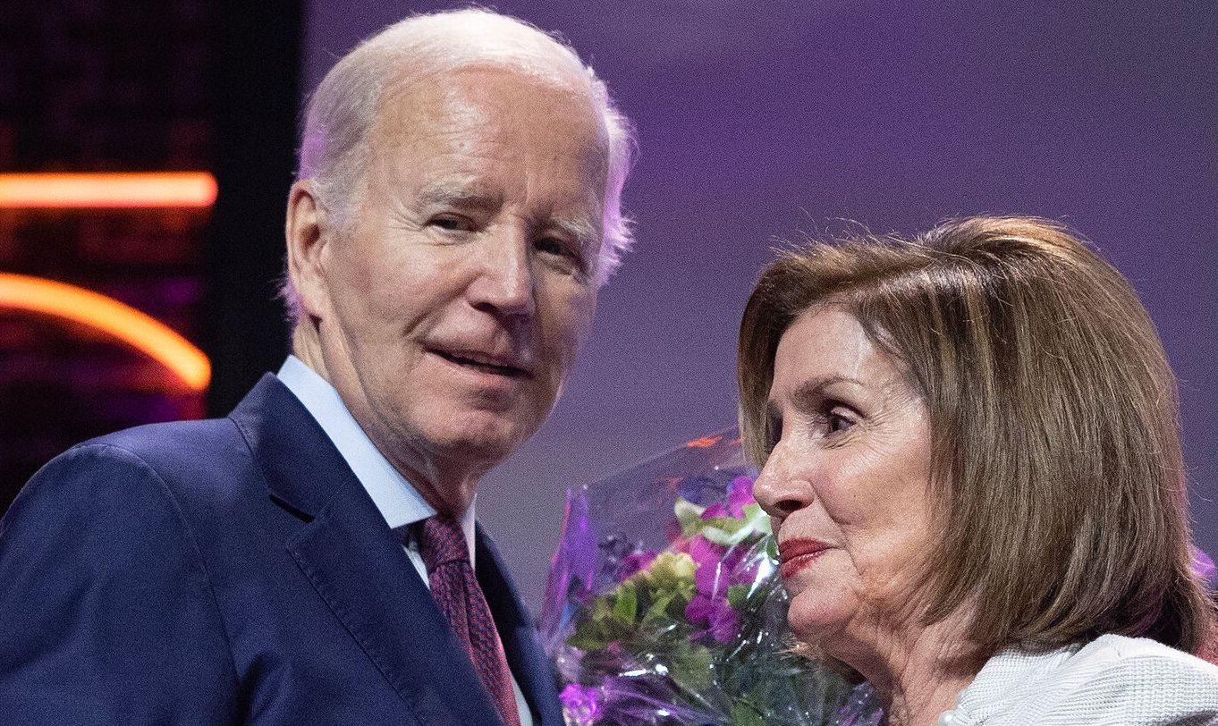 Tinh ban Biden - Pelosi ran nut sau tuyen bo dung tranh cu hinh anh