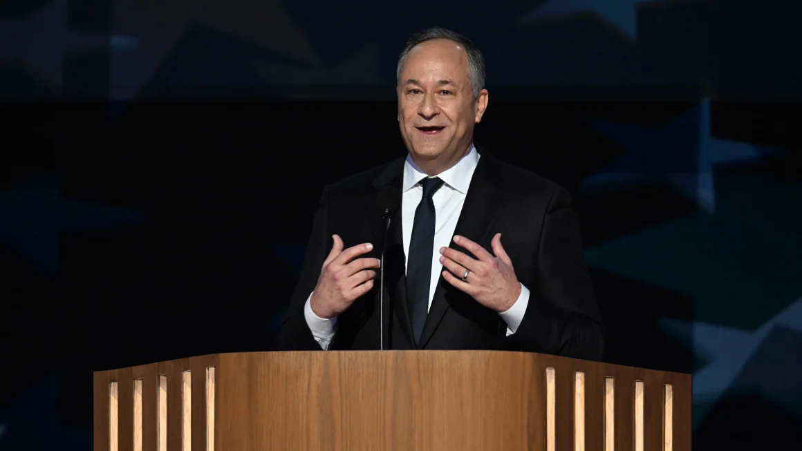 Chia se bat ngo cua chong ba Harris hinh anh