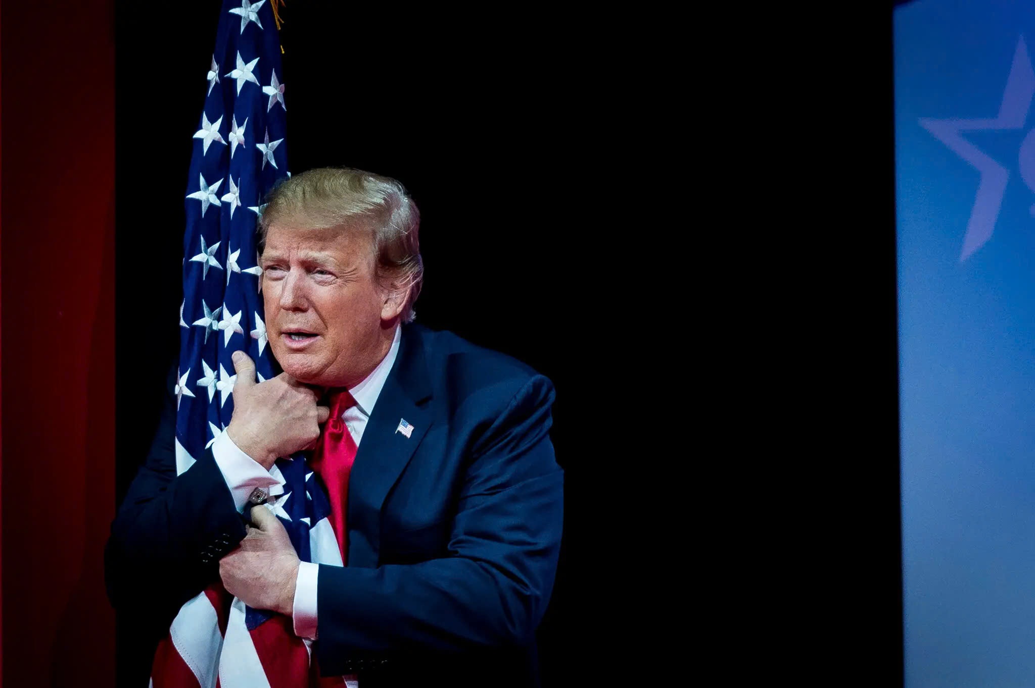 Ly do gay kinh ngac nhat dang sau chien thang soc cua ong Trump hinh anh