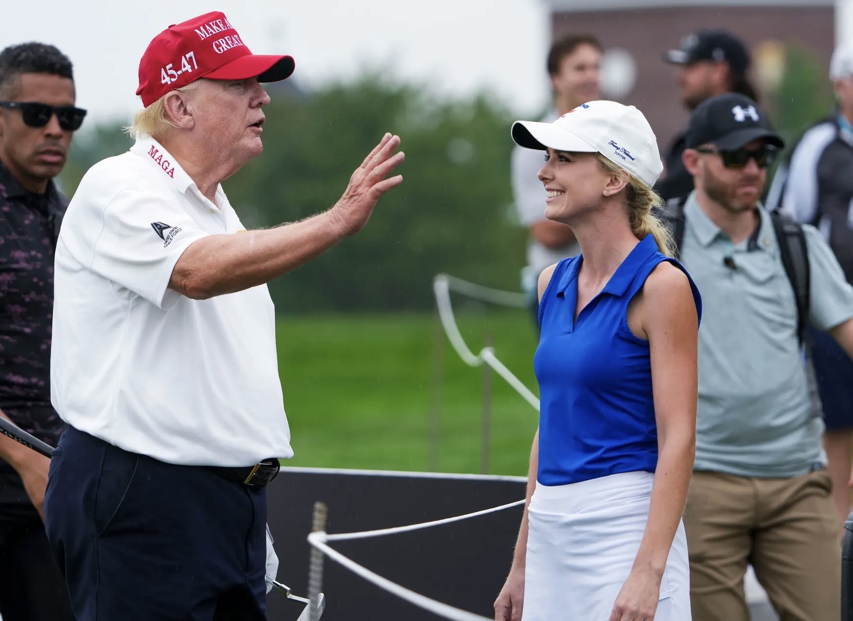 'May in biet di' sinh nam 1991 duoc ong Trump doi xu nhu con gai ruot hinh anh