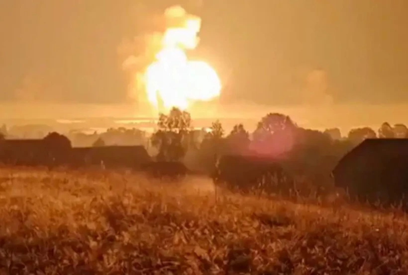 Ukraine tan cong nha may loc dau Nga bang thiet bi bay khong nguoi lai hinh anh