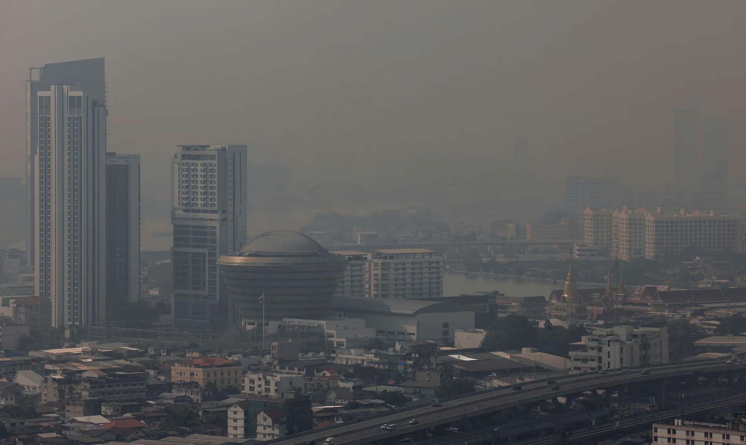 Chuyen gi dang xay ra o Bangkok hinh anh