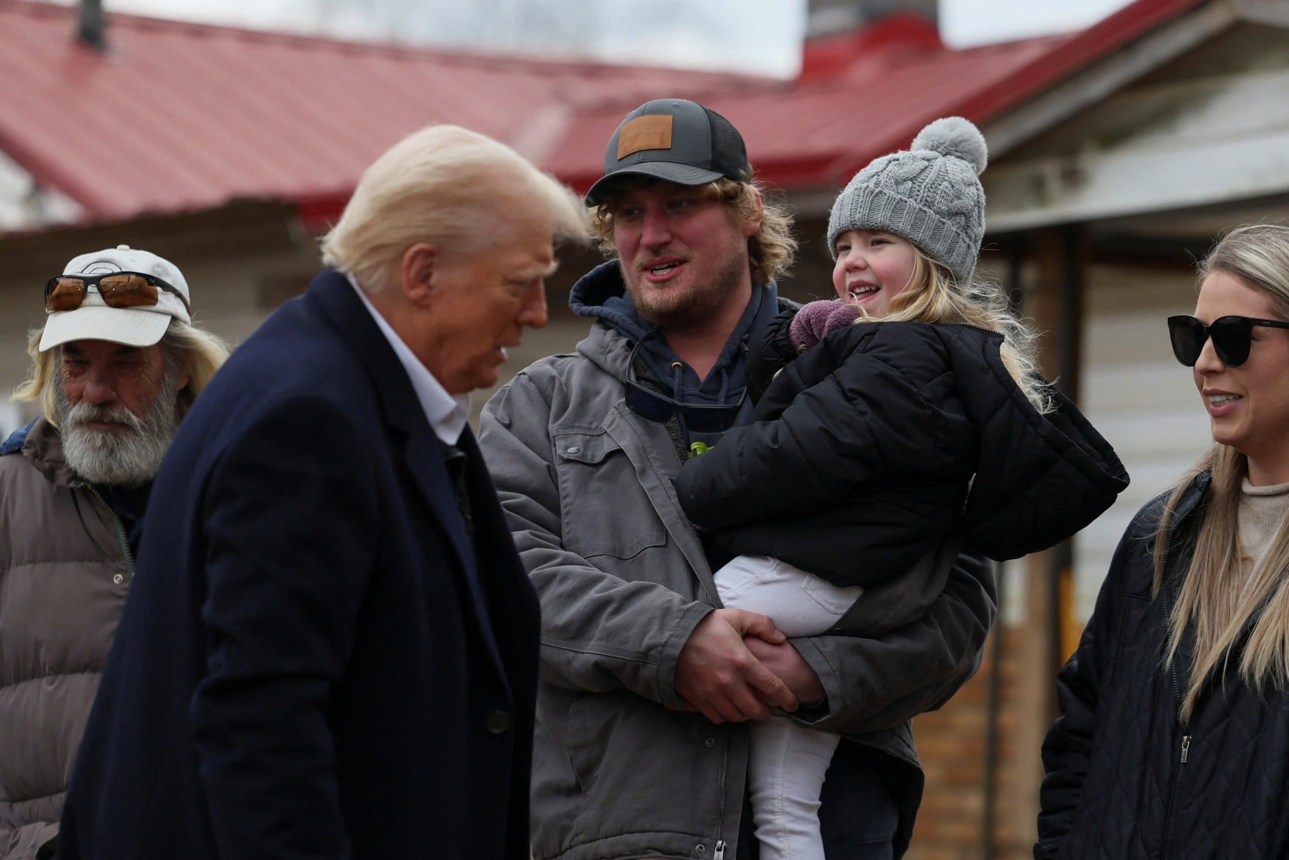 đóng cửa FEMA ảnh 3 dong cua FEMA anh 3